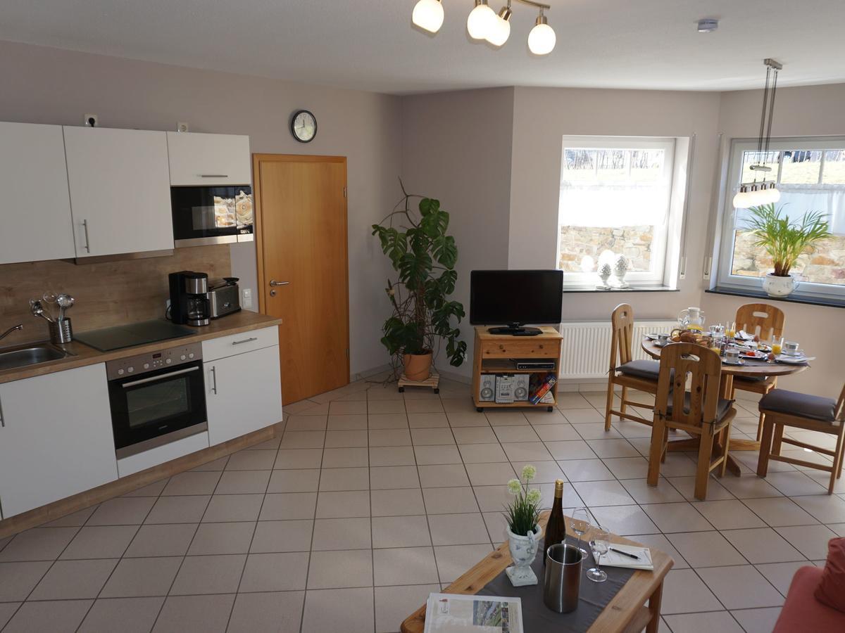 Sch Ne Wohnung In Der Moselregion Kinheim Exteriör bild